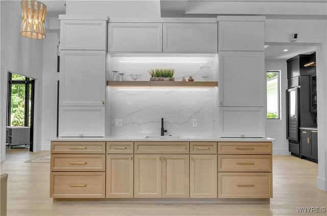 4480 Boncrest West, Clarence, NY 14031