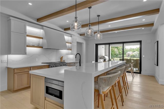 4480 Boncrest West, Clarence, NY 14031