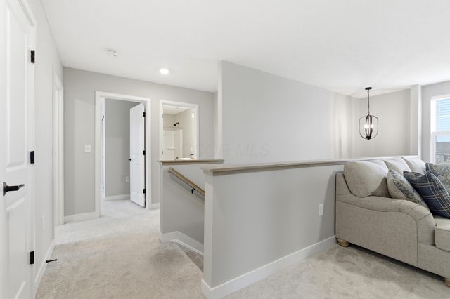 2702 Fieldwin Drive, Blacklick, OH 43004