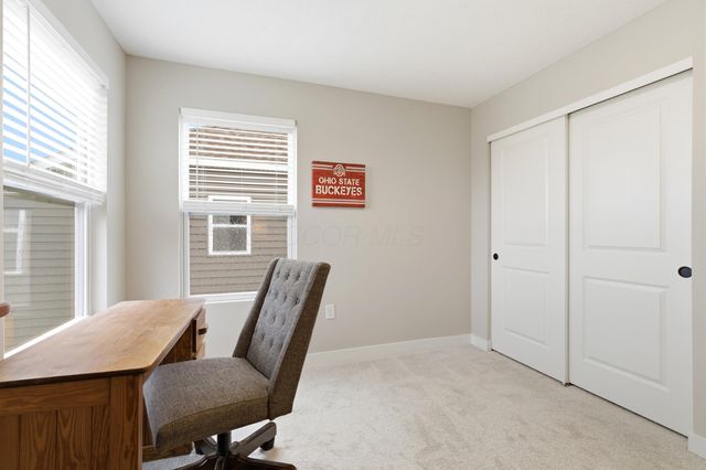 2702 Fieldwin Drive, Blacklick, OH 43004