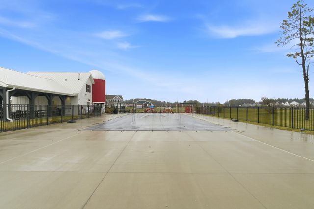 2702 Fieldwin Drive, Blacklick, OH 43004