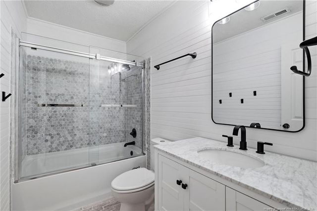 238 Proclamation Drive, Raeford, NC 28376