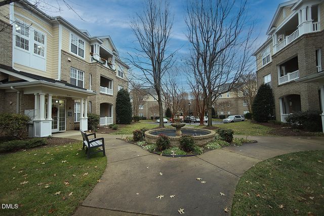 3161 Hemlock Forest Circle 101, Raleigh, NC 27612