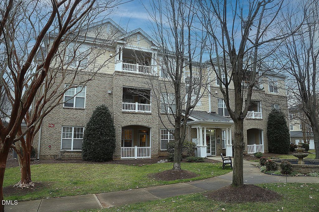 3161 Hemlock Forest Circle 101, Raleigh, NC 27612