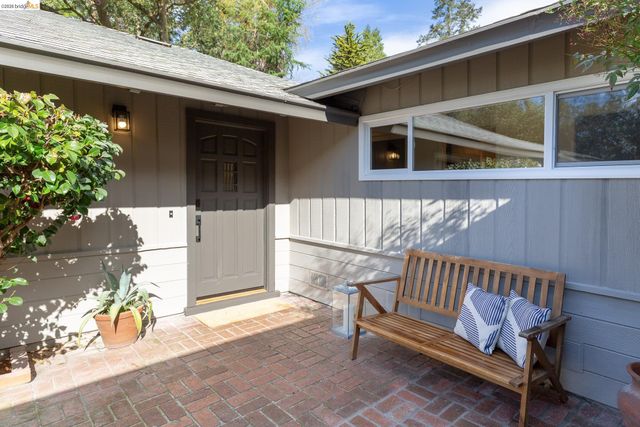5914 Thornhill Drive, Oakland, CA 94611