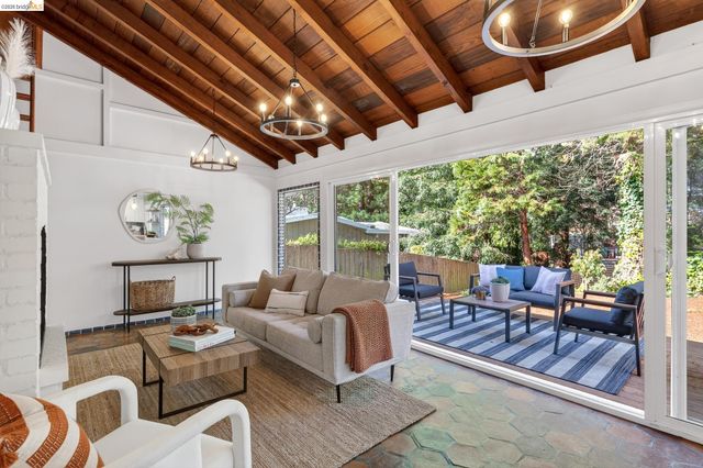 5914 Thornhill Drive, Oakland, CA 94611