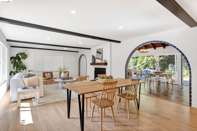 5914 Thornhill Drive, Oakland, CA 94611