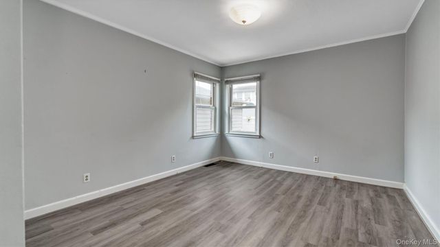 11 Nova Road, Bayville, NY 11709