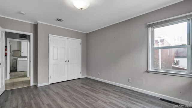 11 Nova Road, Bayville, NY 11709