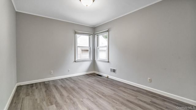 11 Nova Road, Bayville, NY 11709