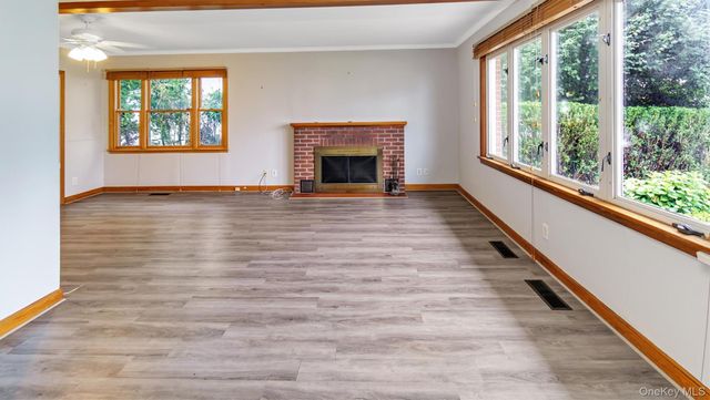 11 Nova Road, Bayville, NY 11709