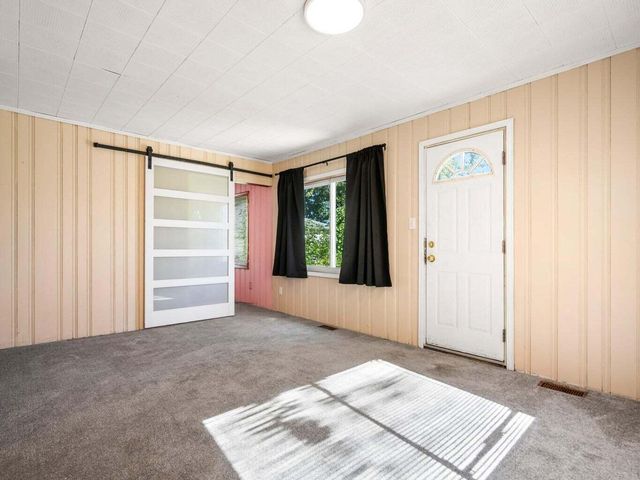 25616 Hoffmeyer Street, Roseville City, MI 48066