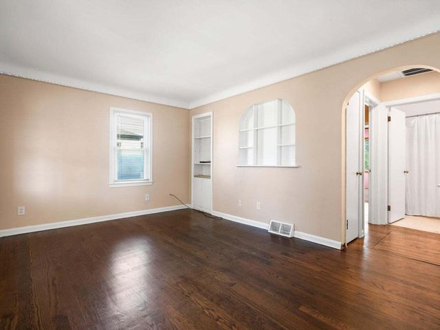 25616 Hoffmeyer Street, Roseville City, MI 48066