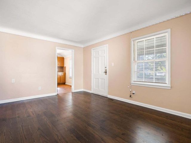 25616 Hoffmeyer Street, Roseville City, MI 48066