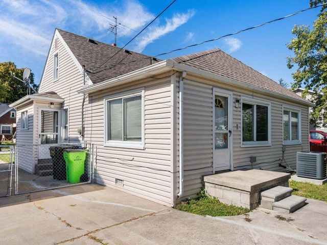 25616 Hoffmeyer Street, Roseville City, MI 48066