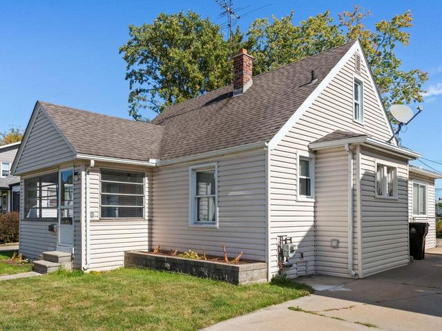 25616 Hoffmeyer Street, Roseville City, MI 48066