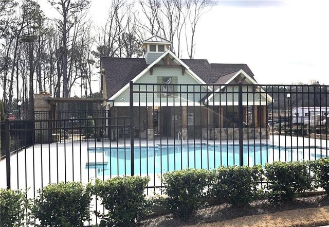 521 Headwind Way, Alpharetta, GA 30005