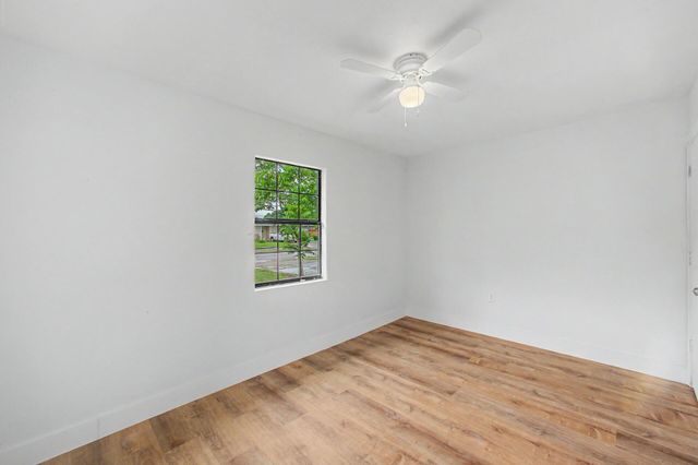 5505 Southlea Street, Houston, TX 77033