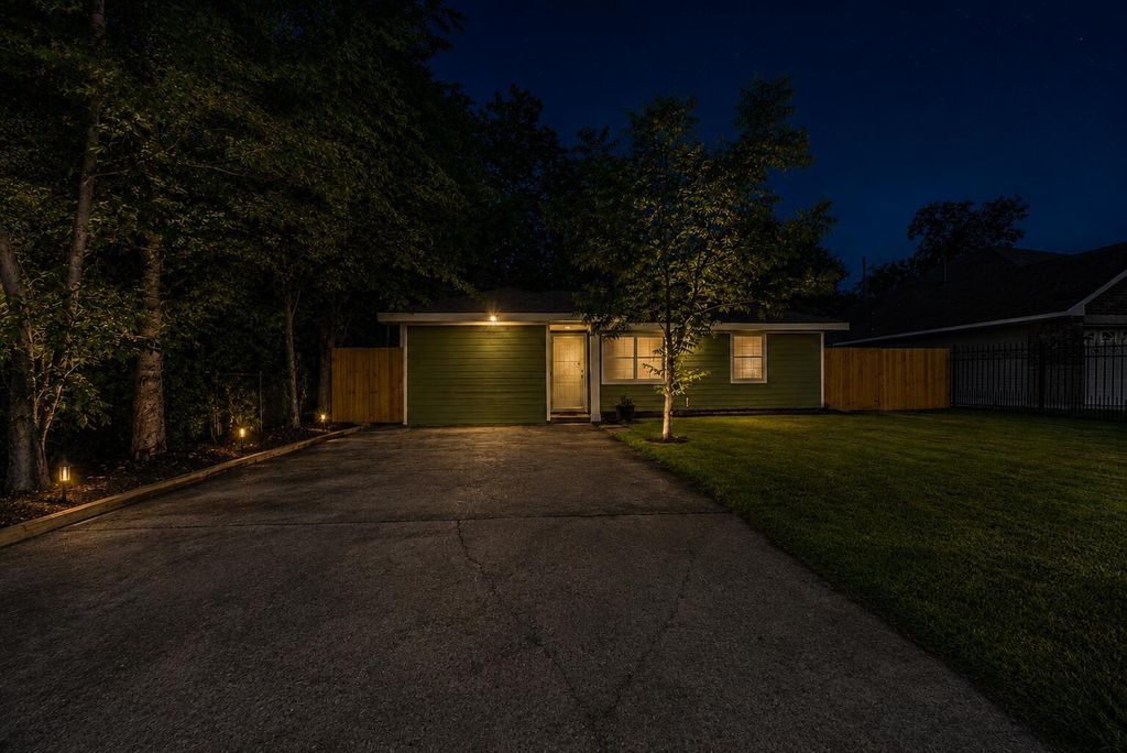 5505 Southlea Street, Houston, TX 77033
