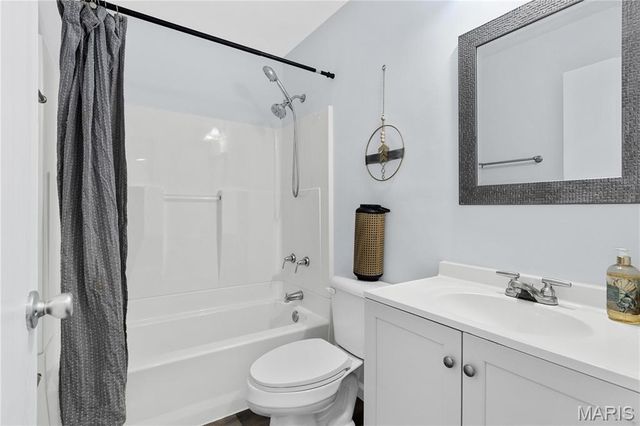 1058 Sugar Creek Court 4, St Peters, MO 63376