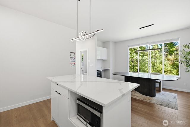7511 Dumar Way SW, Seattle, WA 98106