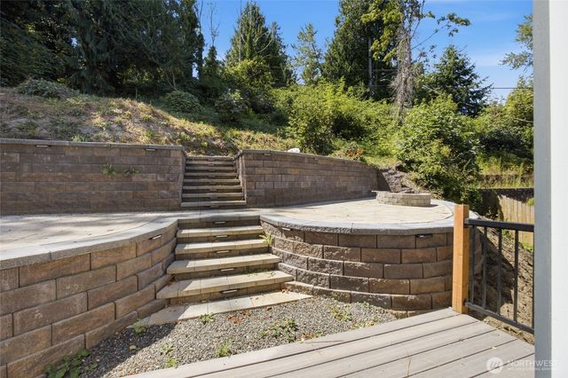 7511 Dumar Way SW, Seattle, WA 98106