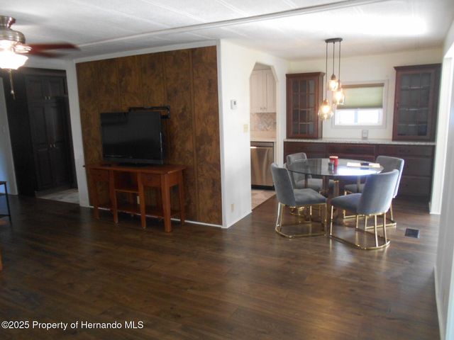 14290 Rialto Avenue, Brooksville, FL 34613