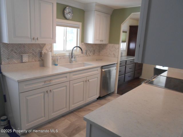 14290 Rialto Avenue, Brooksville, FL 34613