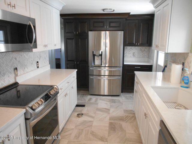 14290 Rialto Avenue, Brooksville, FL 34613