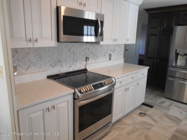 14290 Rialto Avenue, Brooksville, FL 34613