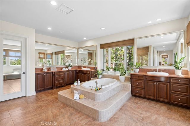 10 Morning Light, Newport Coast, CA 92657