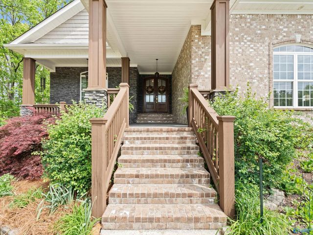 13033 S Shawdee Road SE, Huntsville, AL 35803