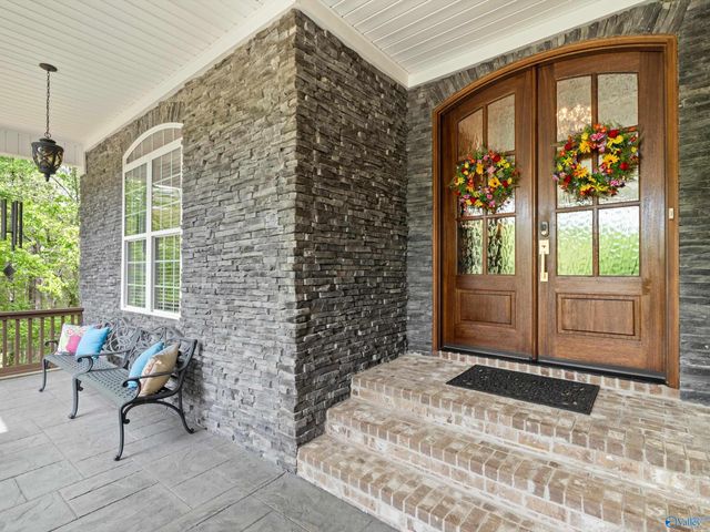 13033 S Shawdee Road SE, Huntsville, AL 35803