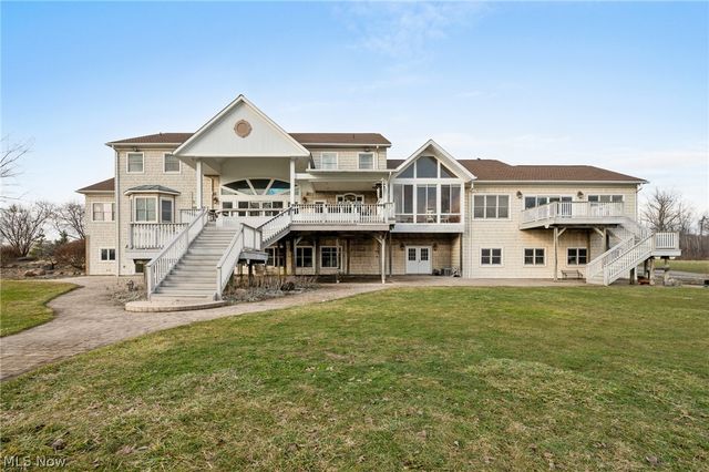 9419 Robinson Road, Chardon, OH 44024