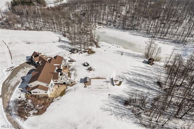 9419 Robinson Road, Chardon, OH 44024