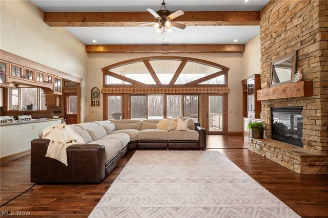 9419 Robinson Road, Chardon, OH 44024