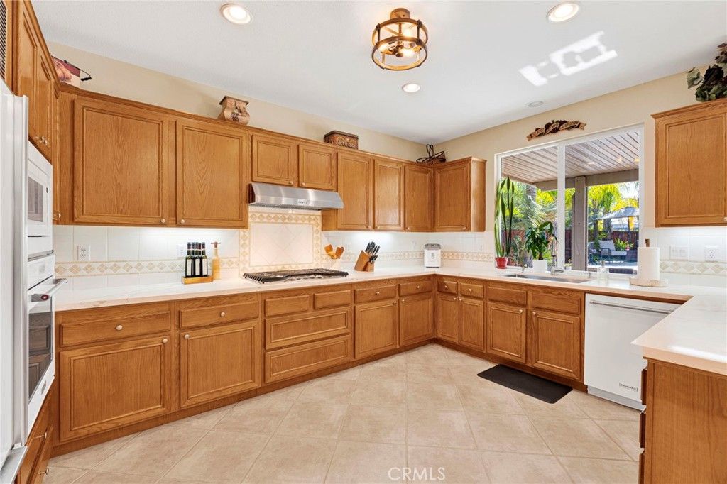 Image 19 of property listing at 23676 Angel, Murrieta, CA 92562