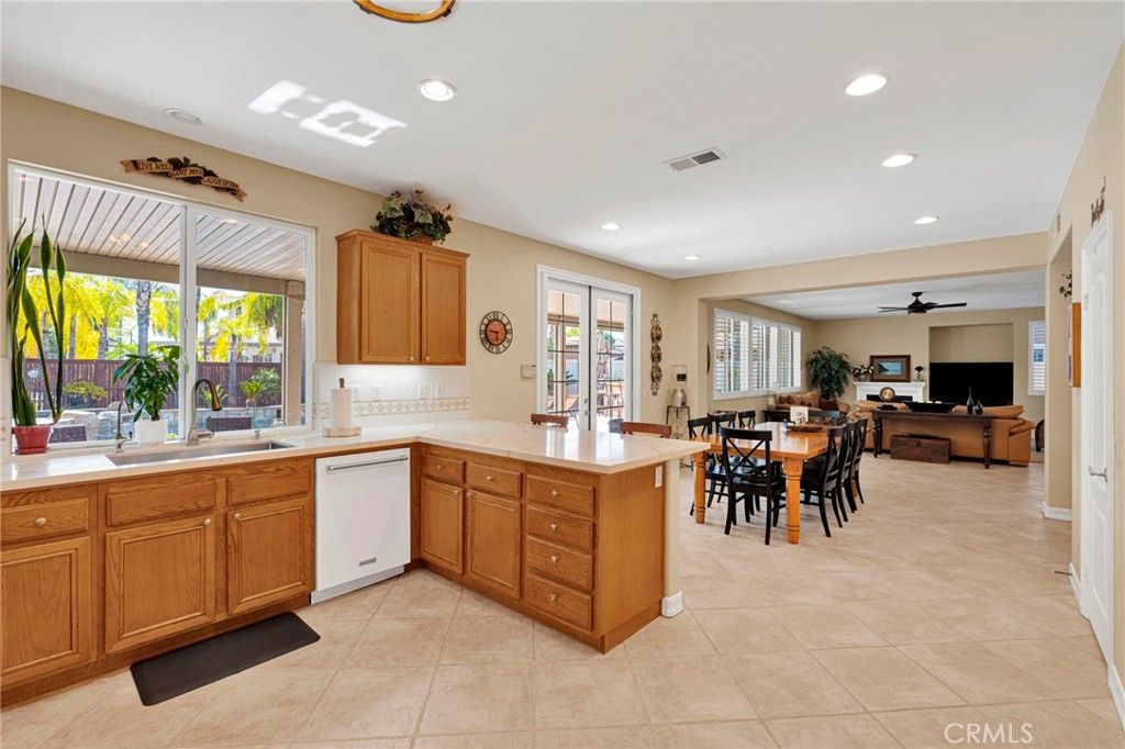 Image 21 of property listing at 23676 Angel, Murrieta, CA 92562
