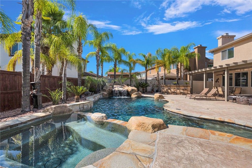 Image 3 of property listing at 23676 Angel, Murrieta, CA 92562