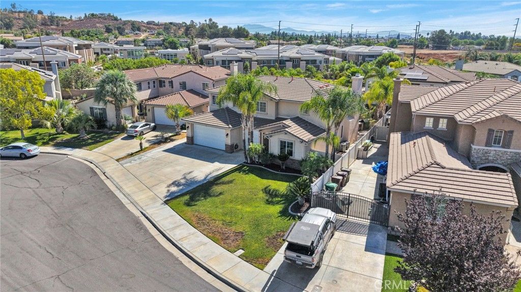 Image 57 of property listing at 23676 Angel, Murrieta, CA 92562