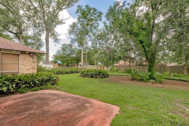 8166 Franwood Dr, Baton Rouge, LA 70806