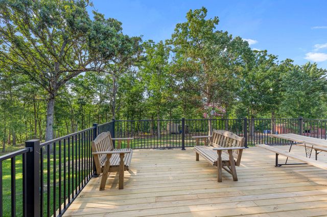 2506 Victor Church Road, Branson, MO 65616