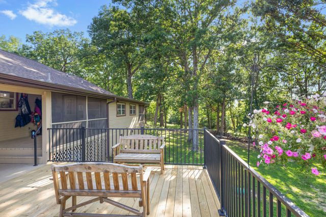 2506 Victor Church Road, Branson, MO 65616