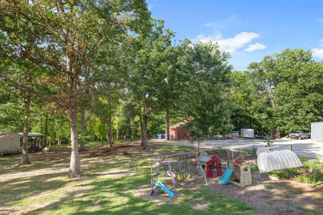 2506 Victor Church Road, Branson, MO 65616