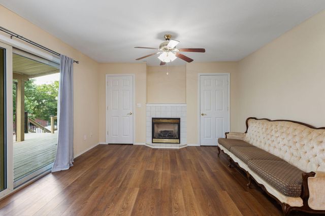 2506 Victor Church Road, Branson, MO 65616