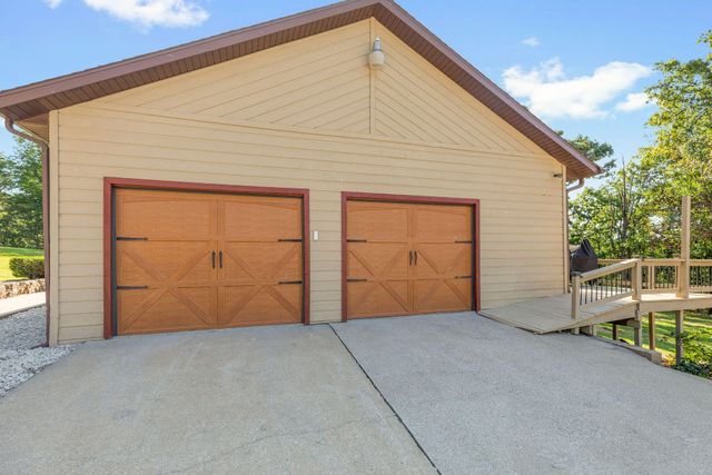 2506 Victor Church Road, Branson, MO 65616