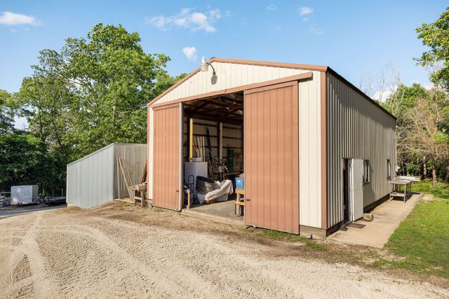 2506 Victor Church Road, Branson, MO 65616