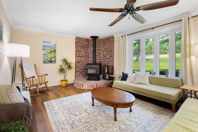 2506 Victor Church Road, Branson, MO 65616