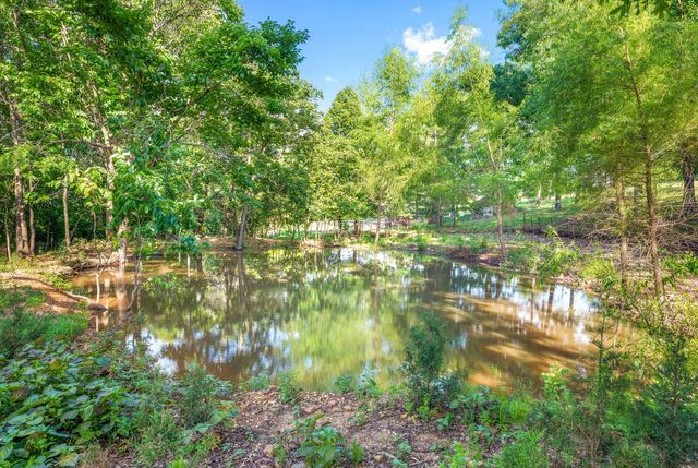 2506 Victor Church Road, Branson, MO 65616