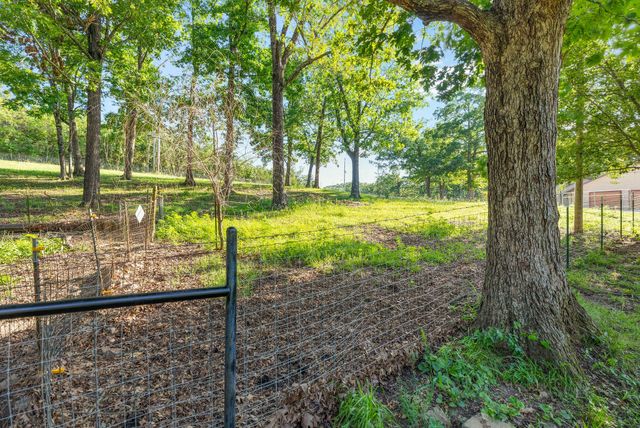 2506 Victor Church Road, Branson, MO 65616